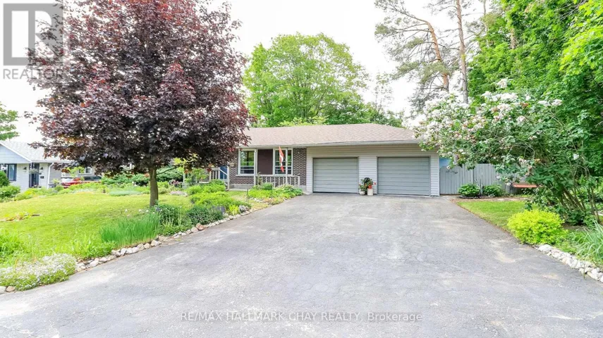 15 MURRAY STREET, Orillia, Ontario L3V2L8
