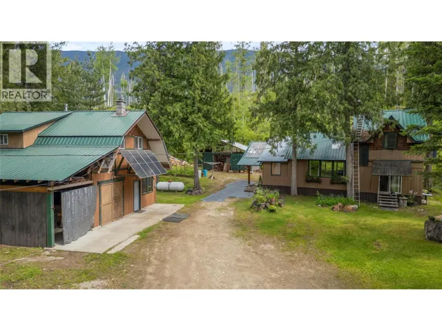 1598 Quast Road, Seymour Arm, British Columbia V0E2V2