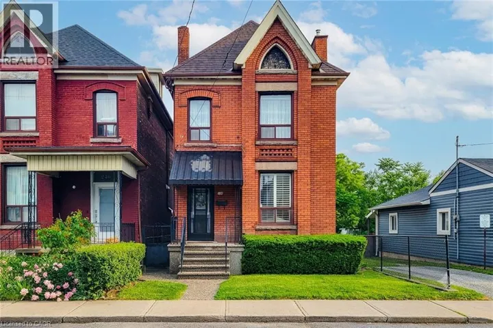 244 HUGHSON Street N, Hamilton, Ontario L8L4M3