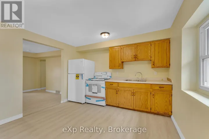 APT 2 - 2 KING STREET, Quinte West (Trenton Ward), Ontario K8V3V7
