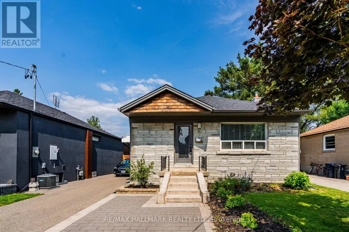 LOWER - 41 TREEVIEW DRIVE, Toronto (Alderwood), Ontario M8W4C1