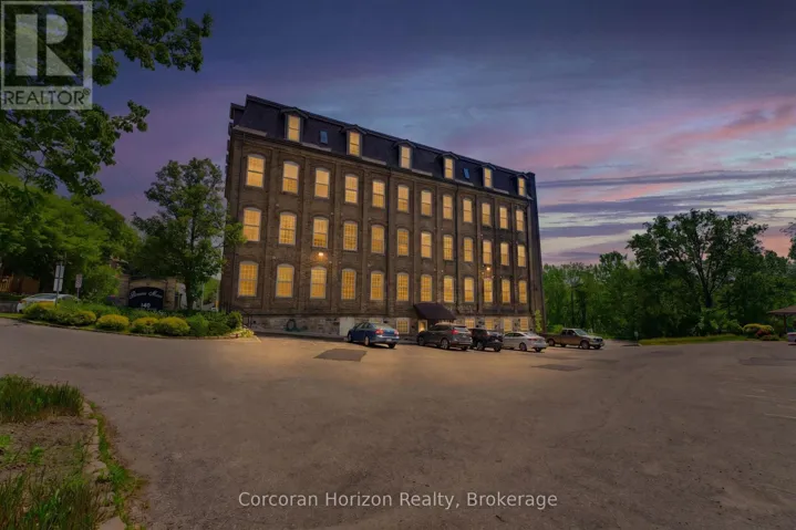 301 - 140 WEST RIVER STREET, Brant (Paris), Ontario N3L0B7