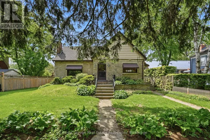 12 PARKVIEW ROW, Hamilton (Dundas), Ontario L9H2R9