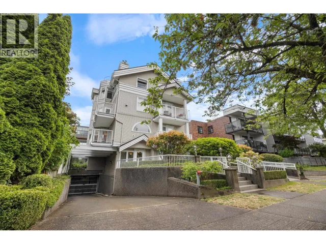 201 1868 W 8TH AVENUE, Vancouver, British Columbia V6J5G3