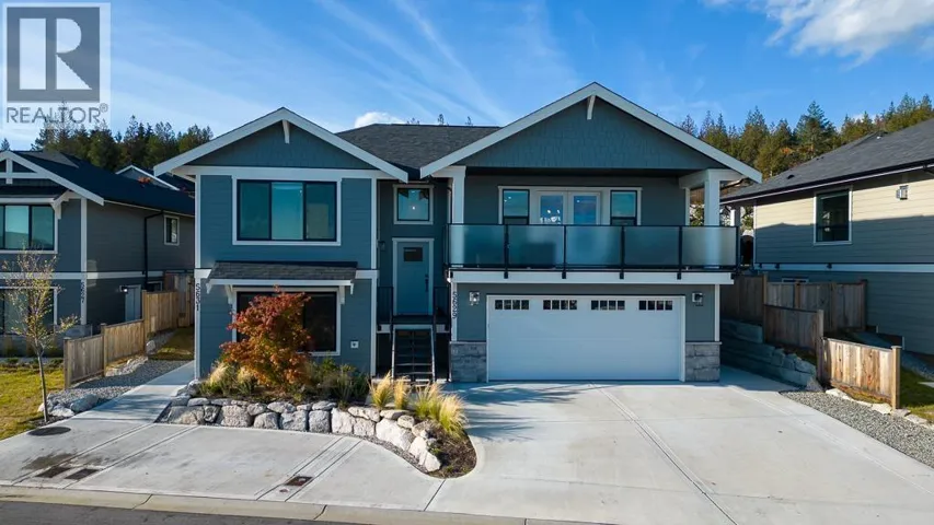 5629 KINGBIRD CRESCENT, Sechelt, British Columbia V7Z0S4