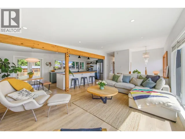 308 MOUNT ROYAL DRIVE, Port Moody, British Columbia V3H1R1