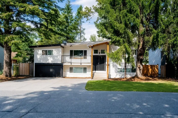 14125 75 AVENUE, Surrey, British Columbia V3W2S9