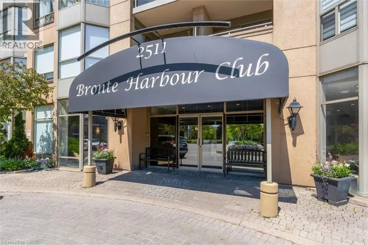 2511 LAKESHORE Road W Unit# 811, Oakville, Ontario L6L6L9