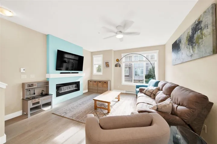 97 20498 82 AVENUE, Langley, British Columbia V2Y0V1