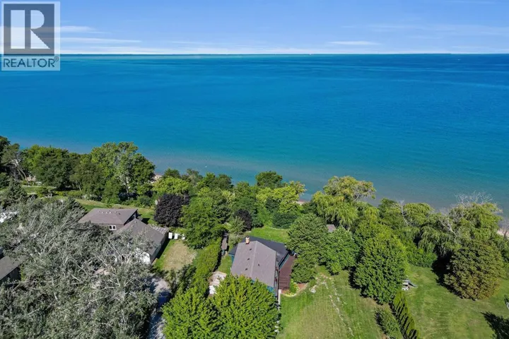 3692 BEVERLY GLEN ..., Plympton-Wyoming, Ontario N0N1E0