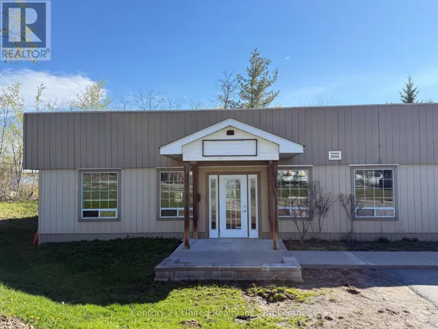 3 - 260 MILROY DRIVE, Peterborough (Northcrest Ward 5), Ontario K9H7M9