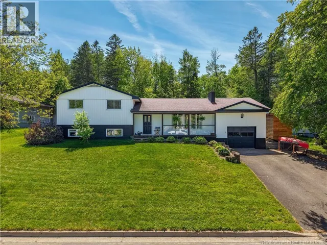 170 Oxford Street, Fredericton, New Brunswick E3B2W5