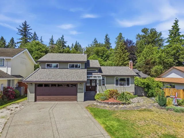 19644 49B AVENUE, Langley, British Columbia V3A7N9