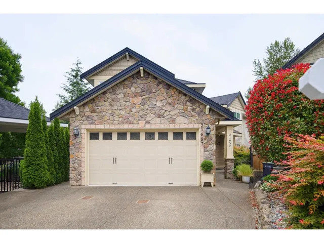 21657 92B AVENUE, Langley, British Columbia V1M0A3