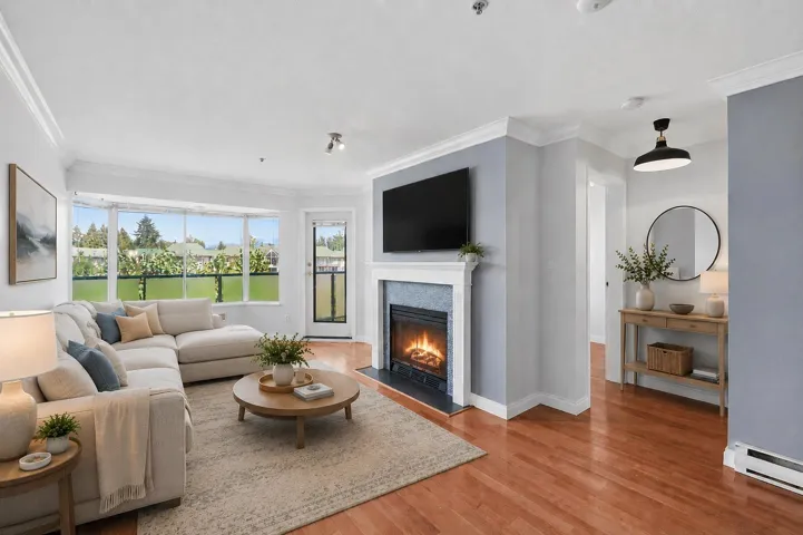 403 2964 TRETHEWEY STREET, Abbotsford, British Columbia V2T6P4