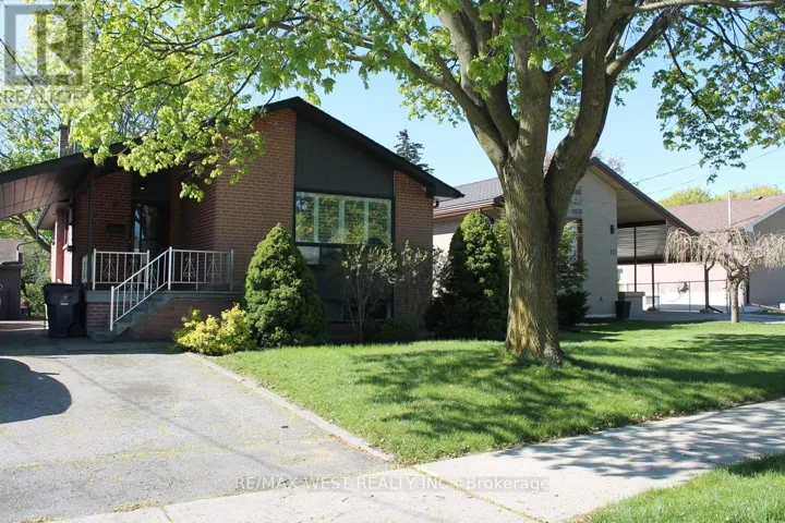 MAIN - 11 FLETCHER PLACE, Toronto (Willowridge-Martingrove-Richview), Ontario M9R1K7