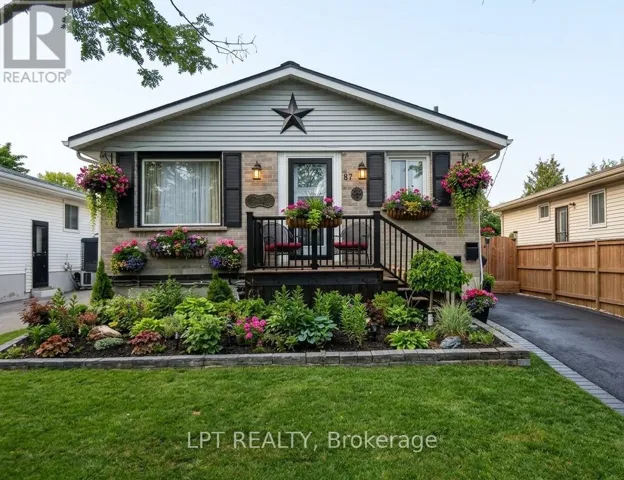 87 DAUPHIN AVENUE, Kingston (Rideau), Ontario K7K6B2