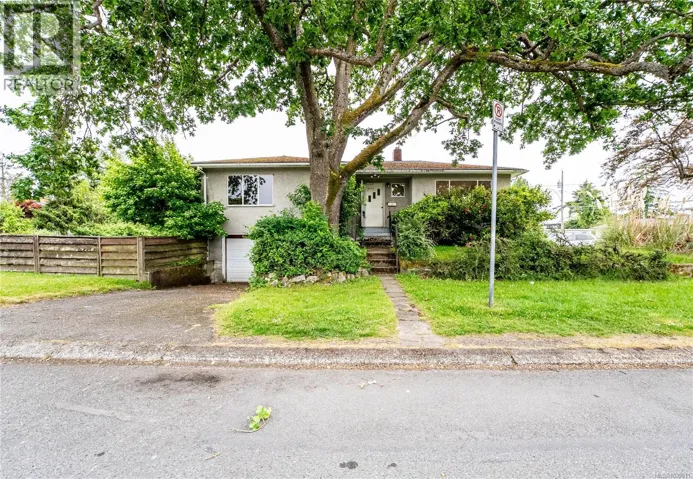 1673 North Dairy Rd, Saanich, British Columbia V8P1C5