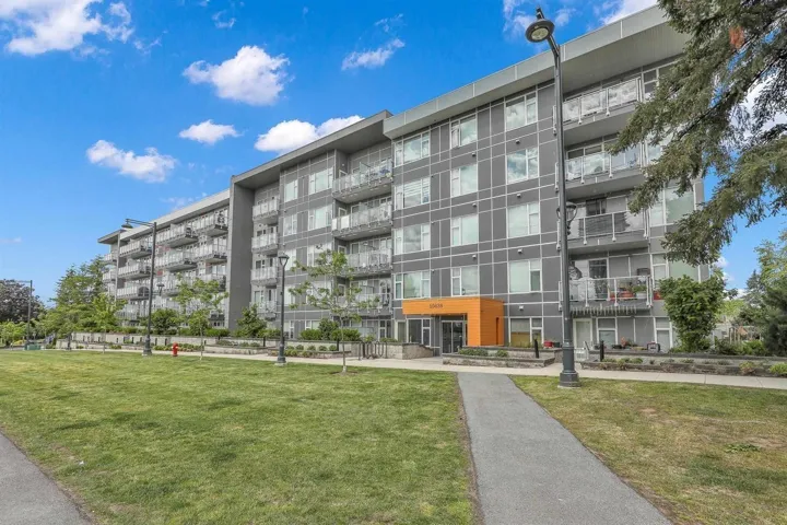 220 10838 WHALLEY BOULEVARD, Surrey, British Columbia V3R0G8