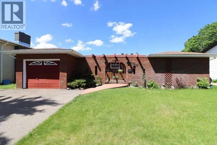 2120 11 Avenue NE, Medicine Hat, Alberta T1C1K9