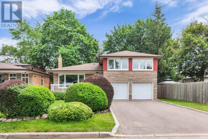 21 BARKSDALE AVENUE, Toronto (Bathurst Manor), Ontario M3H4S4