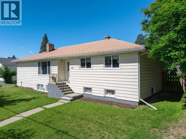 703 14TH S Avenue, Cranbrook, British Columbia V1C2Y2