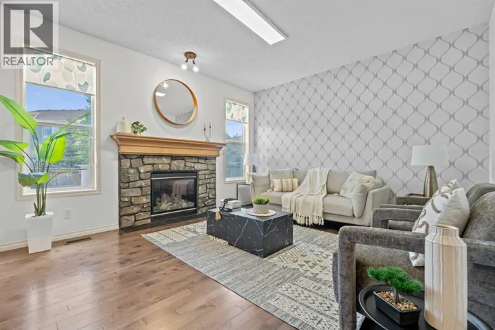 44 Aspen Hills Close SW, Calgary, Alberta T3H0C6
