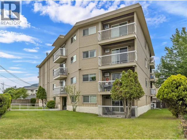 803 FAIRVIEW Road Unit# 212, Penticton, British Columbia V2A5Y7