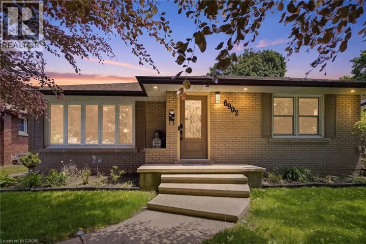 6902 DELL Avenue, Niagara Falls, Ontario L2G4V8