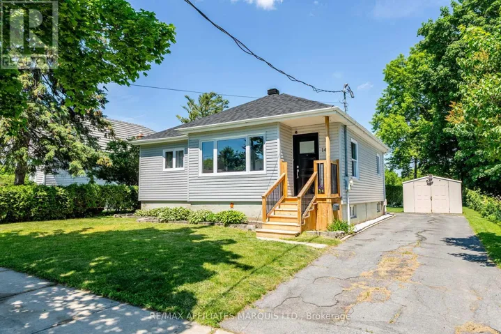 14 DUNBAR AVENUE, Cornwall, Ontario K6H5M7