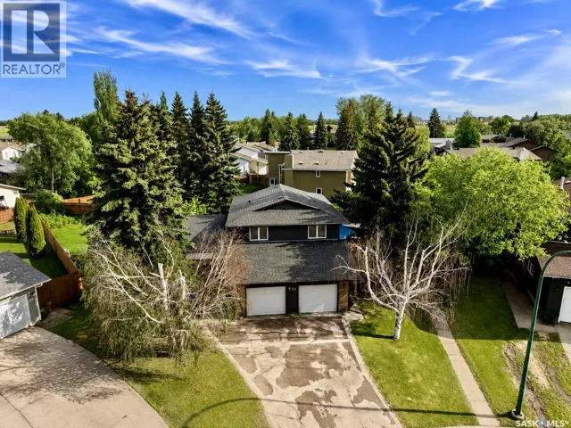 837 CONROY PLACE, Prince Albert, Saskatchewan S6V6Y7