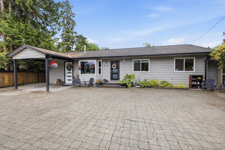 16106 16 AVENUE, Surrey, British Columbia V4A1S5