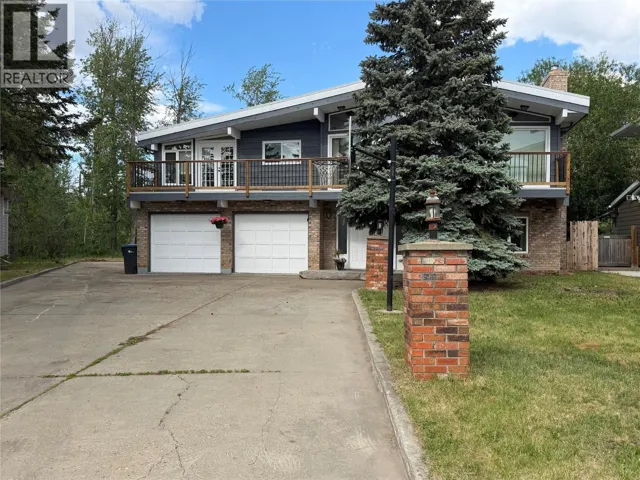 10704 Pinecrest Lane, Dawson Creek, British Columbia V1G4M6