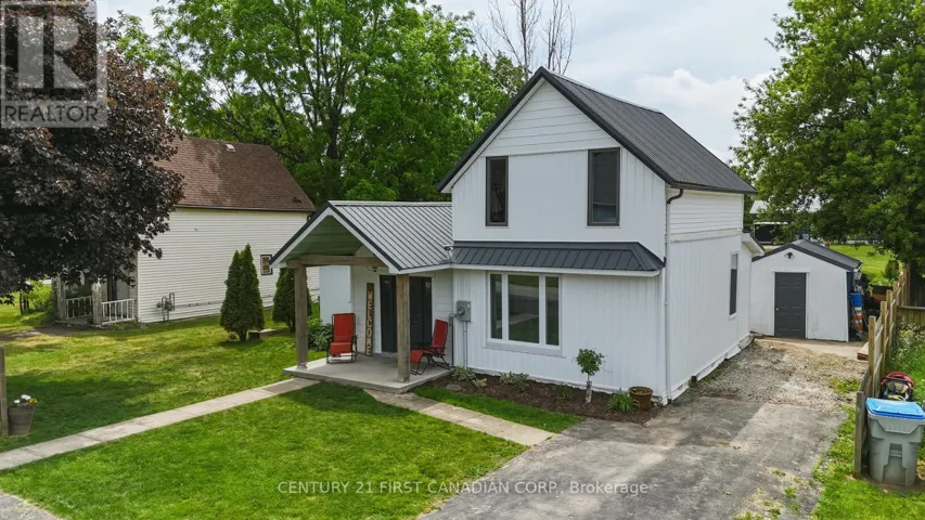 8073 FRANCIS STREET, Brooke-Alvinston (Brooke Alvinston), Ontario N0N1A0