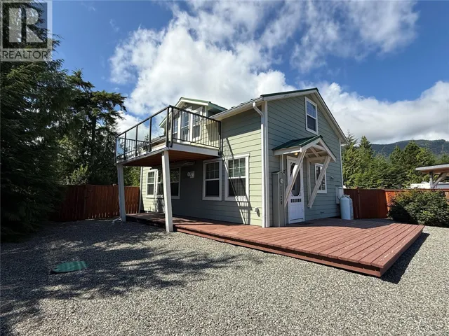 1129 Fifth Ave, Ucluelet, British Columbia V0R3A0