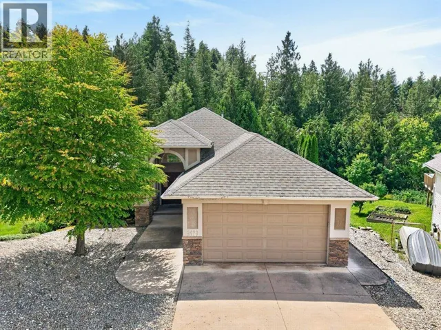 2470 24 Avenue NE, Salmon Arm, British Columbia V1E3Y4
