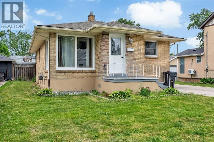 823 JOS JANISSE AVENUE, Windsor, Ontario N8Y3A7
