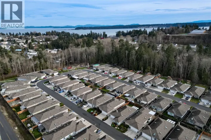 52 7586 Tetayut Rd, Central Saanich, British Columbia V8M0B4