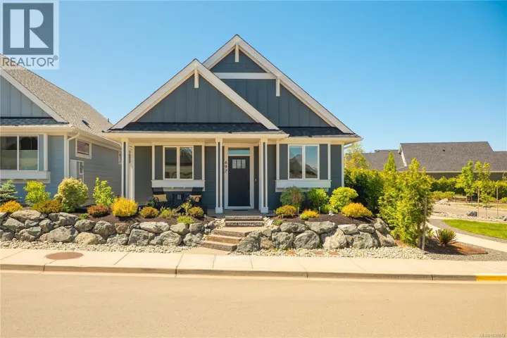 697 Briarwood Dr, Parksville, British Columbia V9P0G5