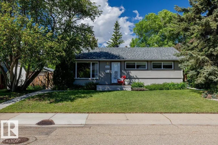15022 85 AV NW, Edmonton, Alberta T5R3Z7