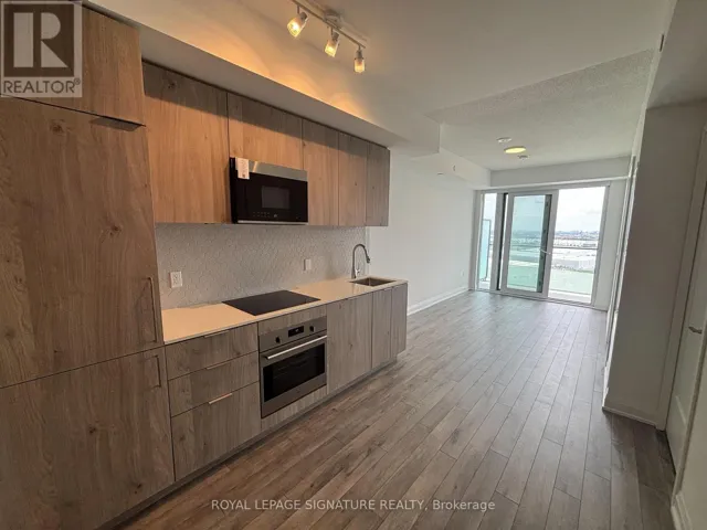 15 SKYRIDGE DRIVE, Brampton (Bram East), Ontario L6P4S3