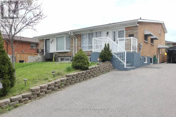 44 SHARON COURT, Brampton (Brampton East), Ontario L6W3B7