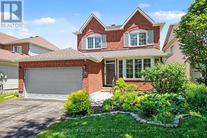 60 APPLE CREEK CRESCENT, Ottawa, Ontario K2M2M5