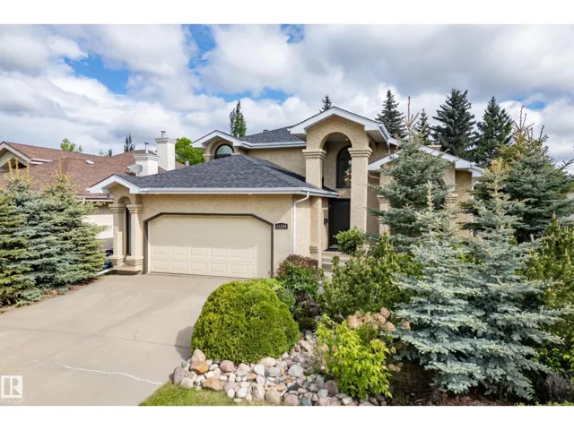 11256 10 AV NW, Edmonton, Alberta T6J6S2