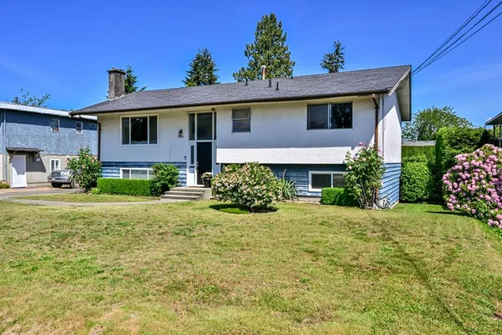13095 103A AVENUE, Surrey, British Columbia V3T1S4