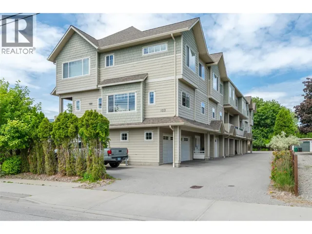123 Green Avenue W Unit# 103, Penticton, British Columbia V2A3S9