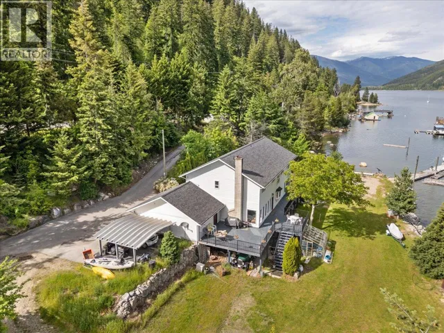 1089, 1090 3A Highway, Nelson, British Columbia V1L6J5