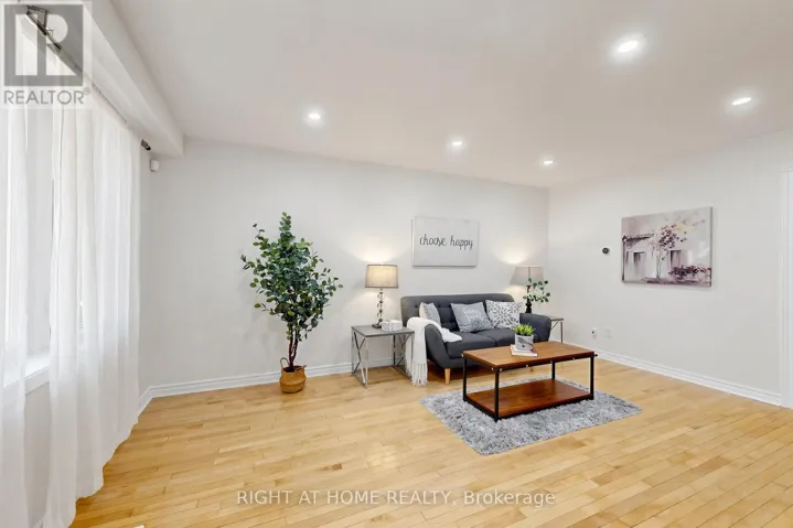 337 HOLLYBERRY TRAIL, Toronto (Hillcrest Village), Ontario M2H2P5