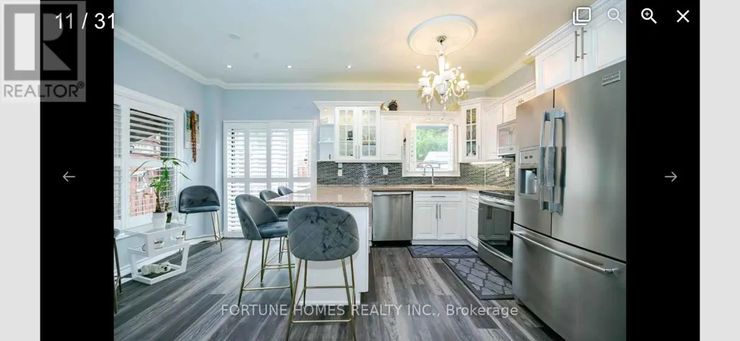 215 DRINKWATER ROAD, Brampton (Fletcher's West), Ontario L6Y4X9