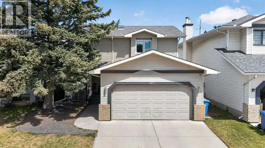 101 Douglasbank Way SE, Calgary, Alberta T2Z1W4
